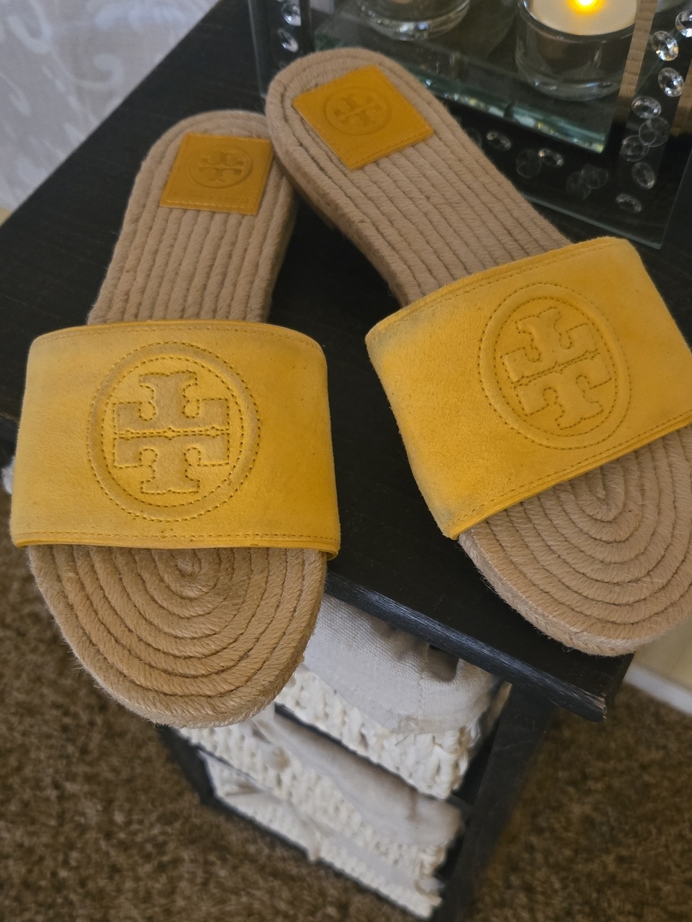 💥🔥Tory Burch Mustard Yellow Suede Slide Sandals